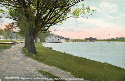 Jackson, Mich., Hague Park, Vandercook's Lake, Shore drive and bathing beach. 