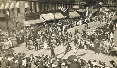 "Under the Oaks" celebration parade (Photo June 4, 1910)