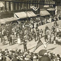 "Under the Oaks" celebration parade (Photo June 4, 1910)