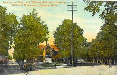 Junction of Main and Wildwood Streets, showing Soldiers' monument, Jackson, Mich. 