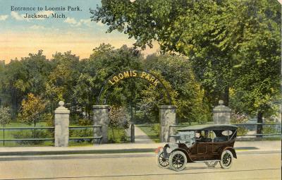 Entrance to Loomis Park, Jackson, Mich. 