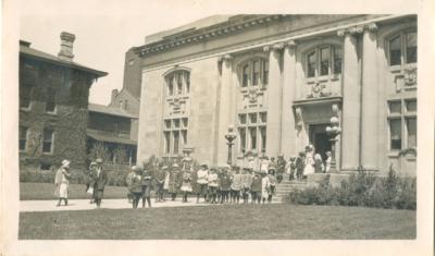 Group of children at the library steps